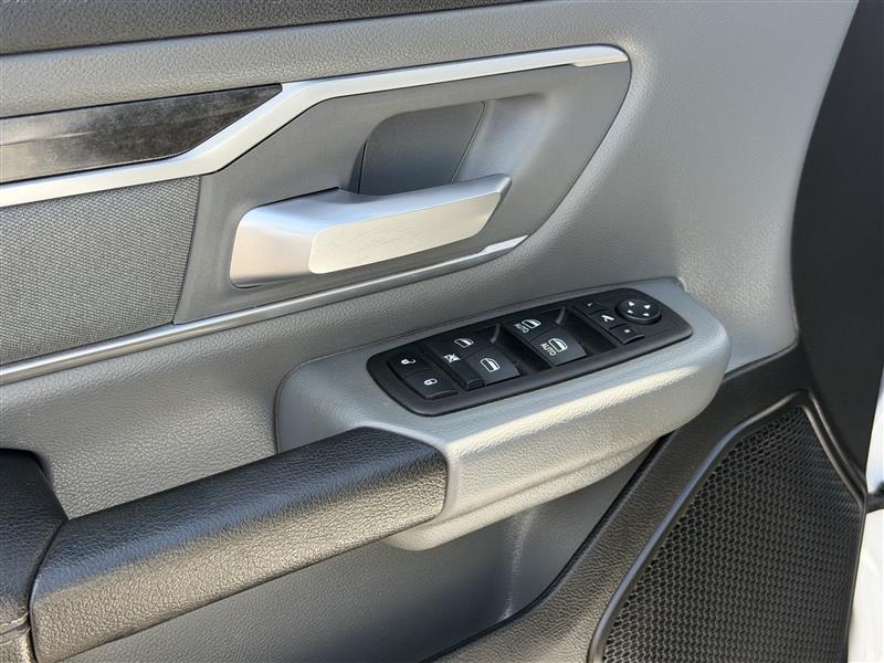 RAM 1500 Big Horn Crew Cab SWB 2WD 2023