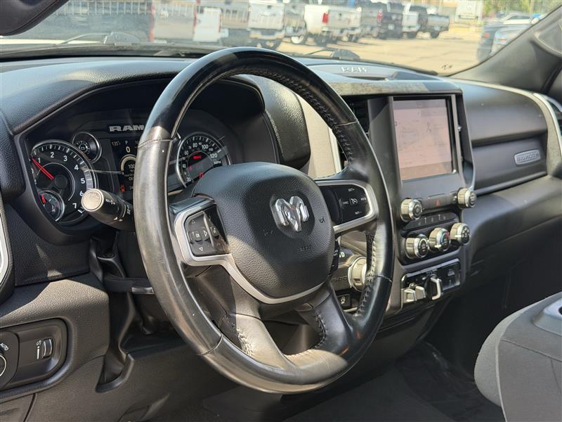 RAM 1500 Big Horn Crew Cab SWB 2WD 2023