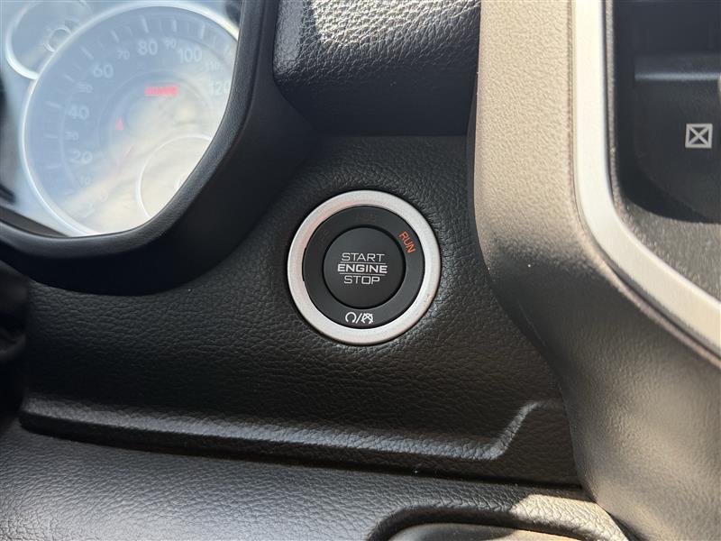 RAM 1500 Big Horn Crew Cab SWB 2WD 2023