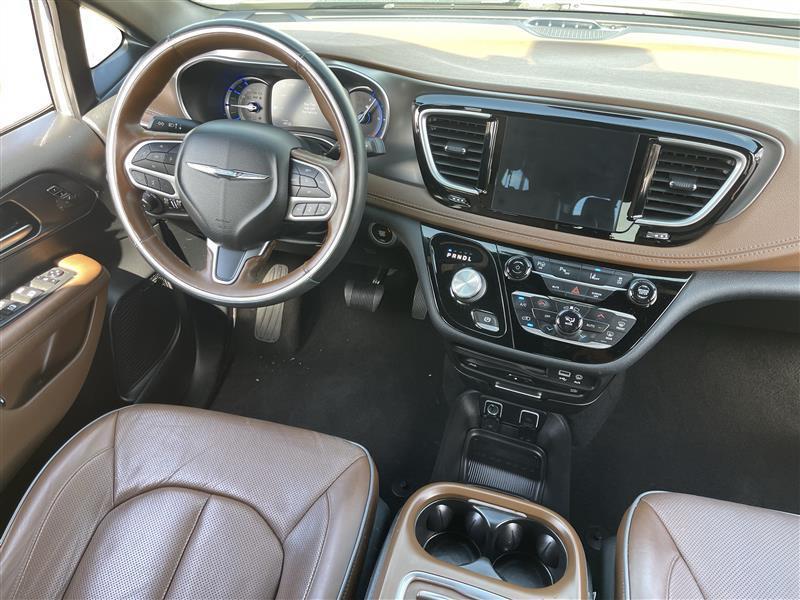 Chrysler Pacifica Hybrid Limited 2020