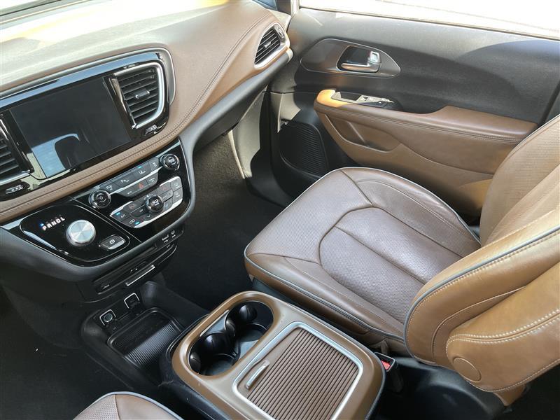 Chrysler Pacifica Hybrid Limited 2020