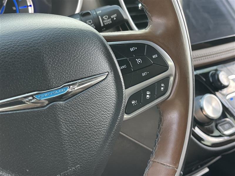 Chrysler Pacifica Hybrid Limited 2020