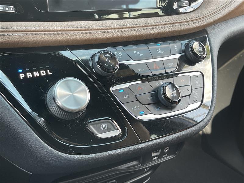 Chrysler Pacifica Hybrid Limited 2020