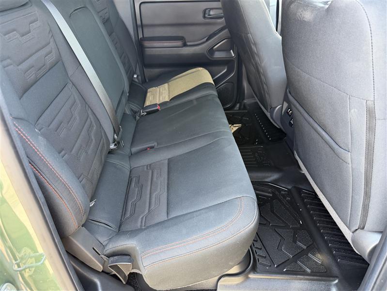 Nissan Frontier PRO-4X Crew Cab 4WD 2026