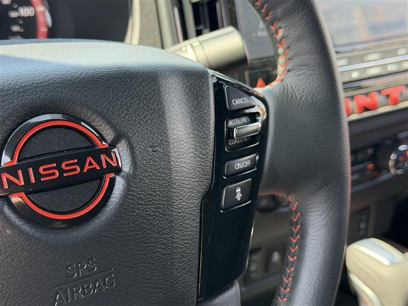 Nissan Frontier PRO-4X Crew Cab 4WD 2026