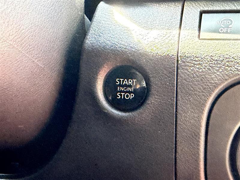 Nissan Frontier PRO-4X Crew Cab 4WD 2026