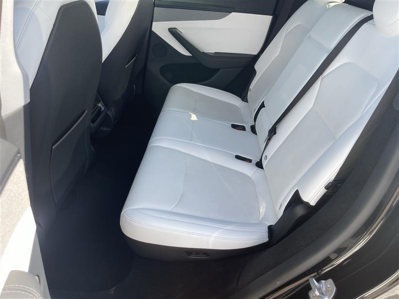 Tesla Model Y Performance 2026