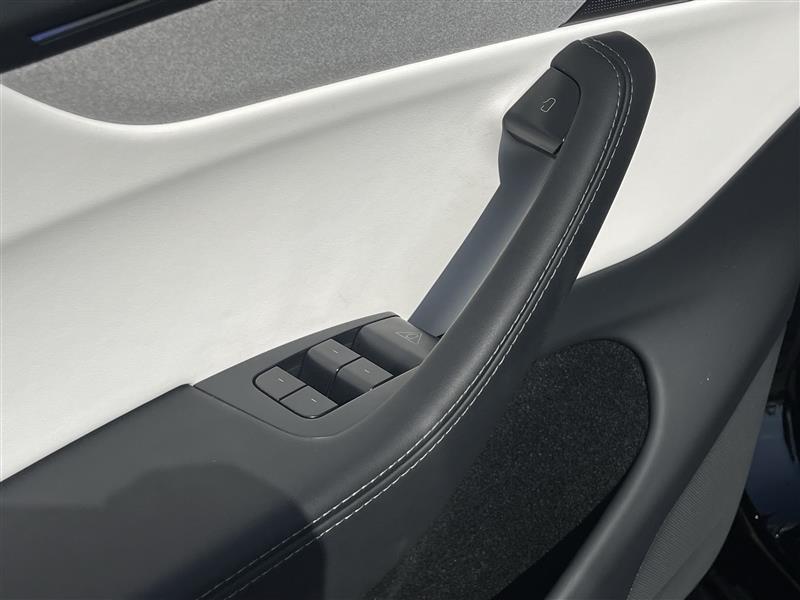 Tesla Model Y Performance 2026