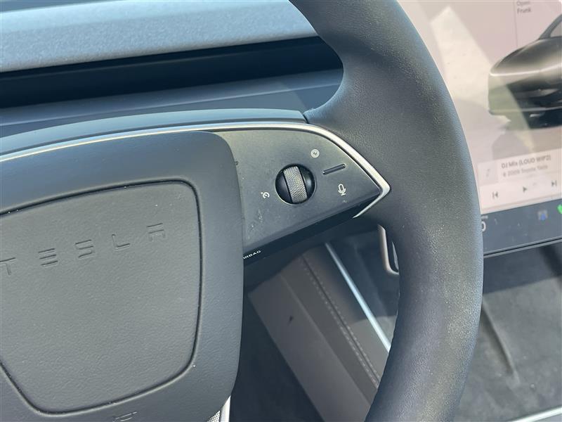 Tesla Model Y Performance 2026