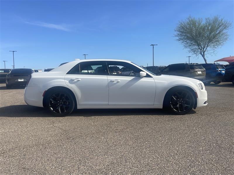 Chrysler 300 S V6 2023