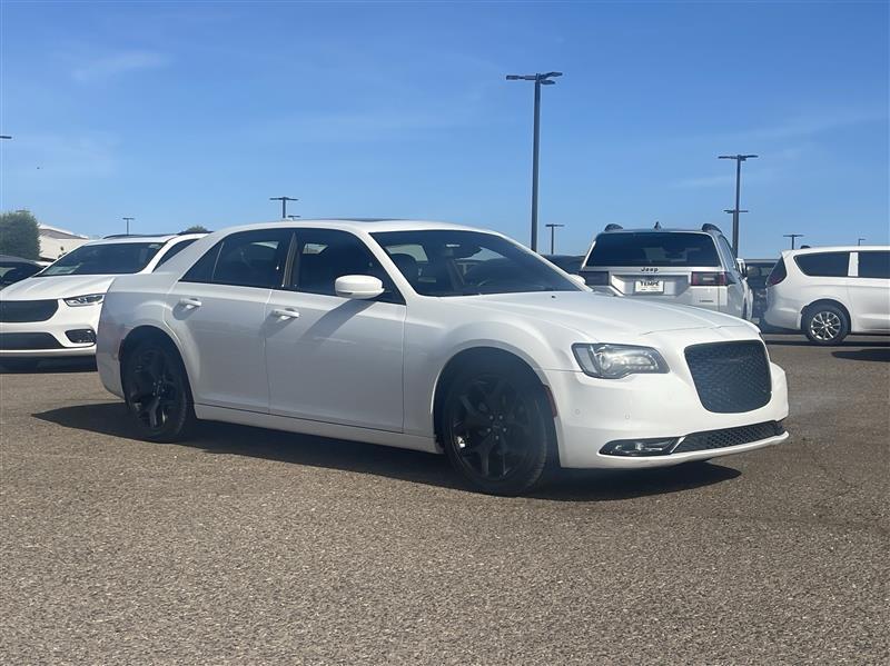 Chrysler 300 S V6 2023