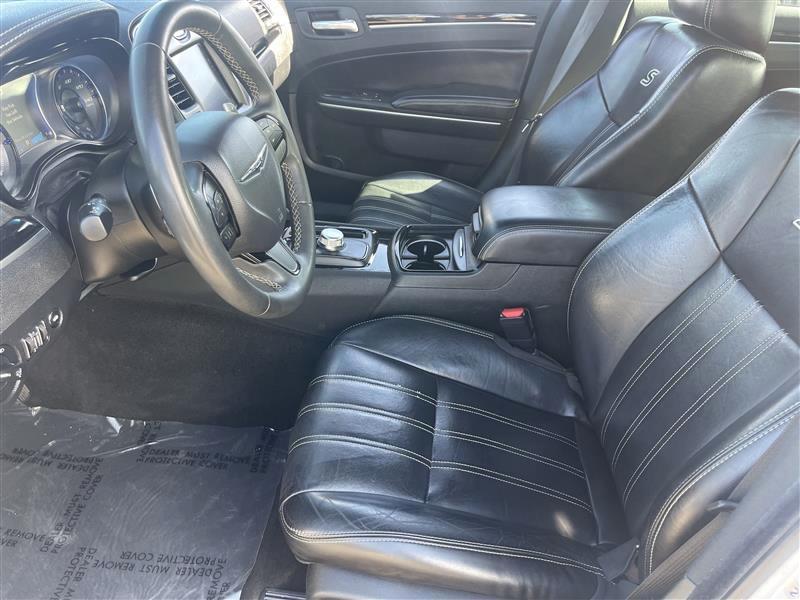 Chrysler 300 S V6 2023