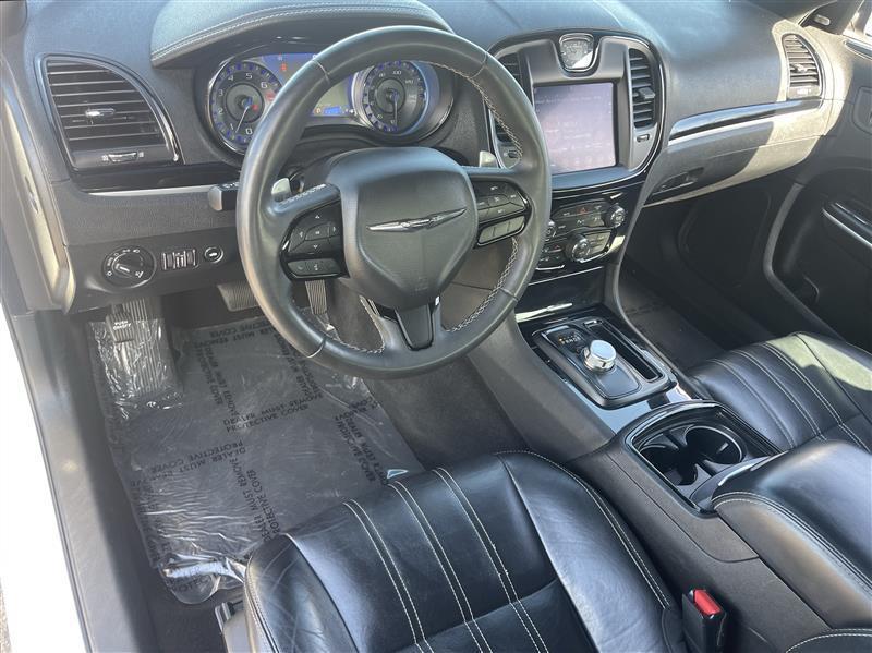 Chrysler 300 S V6 2023