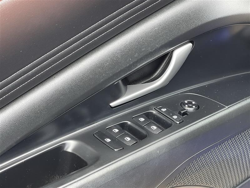 Hyundai Elantra Limited 2023