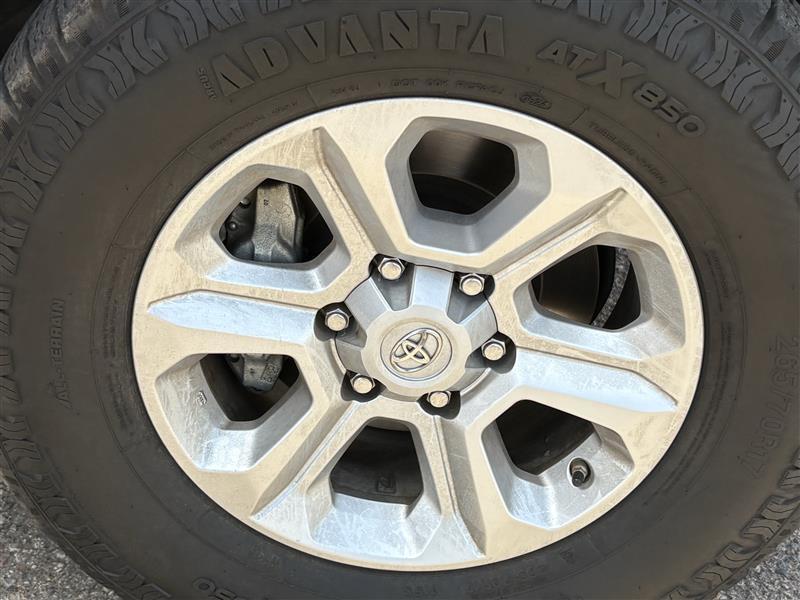 Toyota 4Runner SR5 4WD 2020