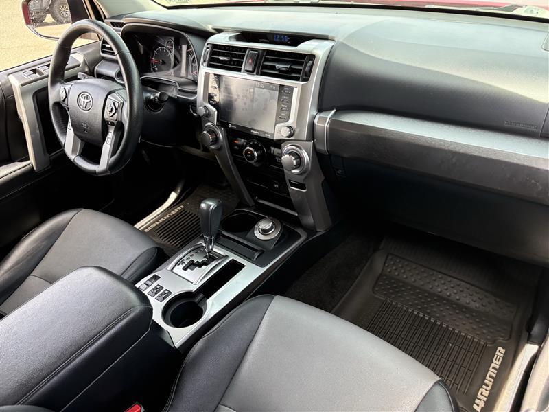 Toyota 4Runner SR5 4WD 2020