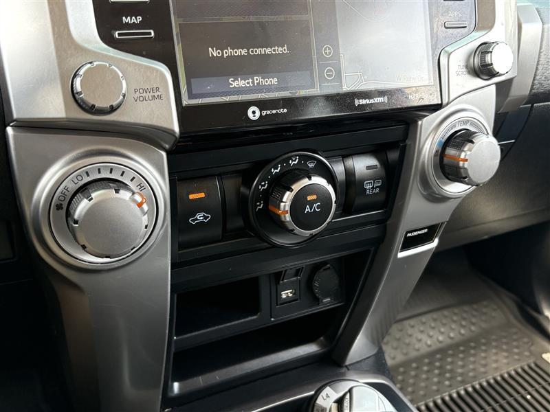 Toyota 4Runner SR5 4WD 2020