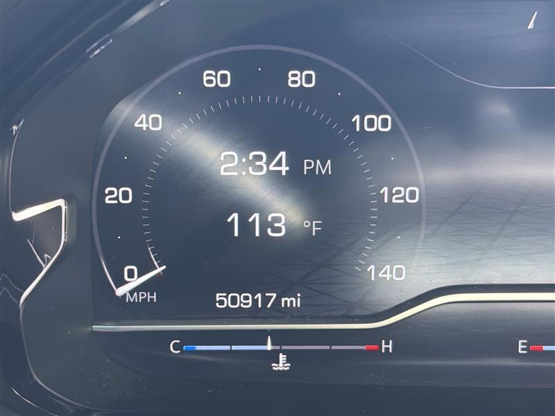 GMC Yukon XL Denali Ultimate 4WD 2023