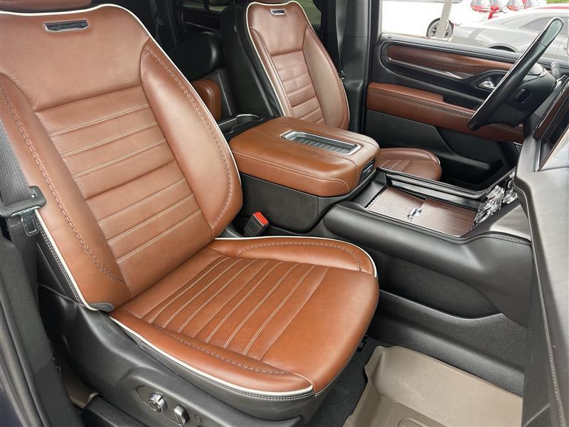 GMC Yukon XL Denali Ultimate 4WD 2023