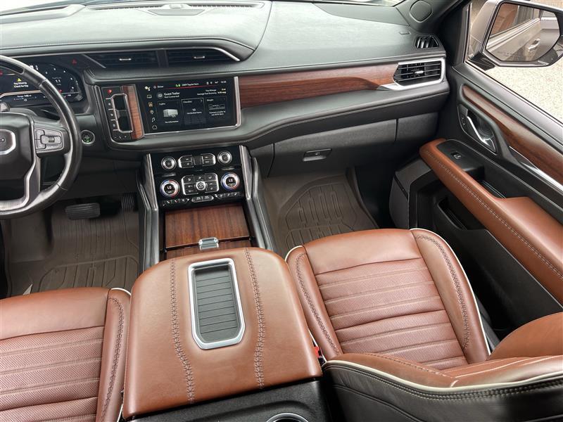 GMC Yukon XL Denali Ultimate 4WD 2023