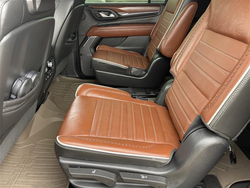 GMC Yukon XL Denali Ultimate 4WD 2023
