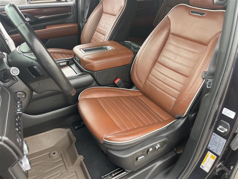 GMC Yukon XL Denali Ultimate 4WD 2023