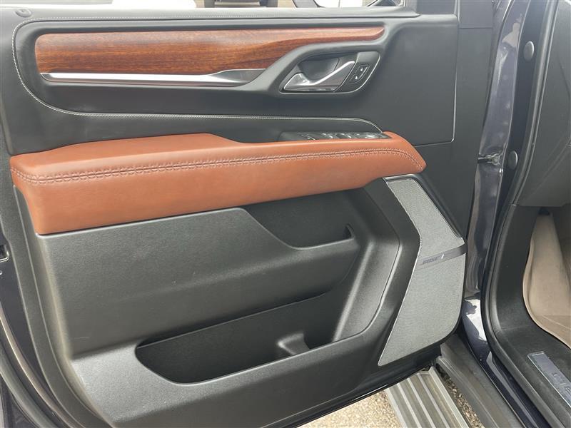 GMC Yukon XL Denali Ultimate 4WD 2023