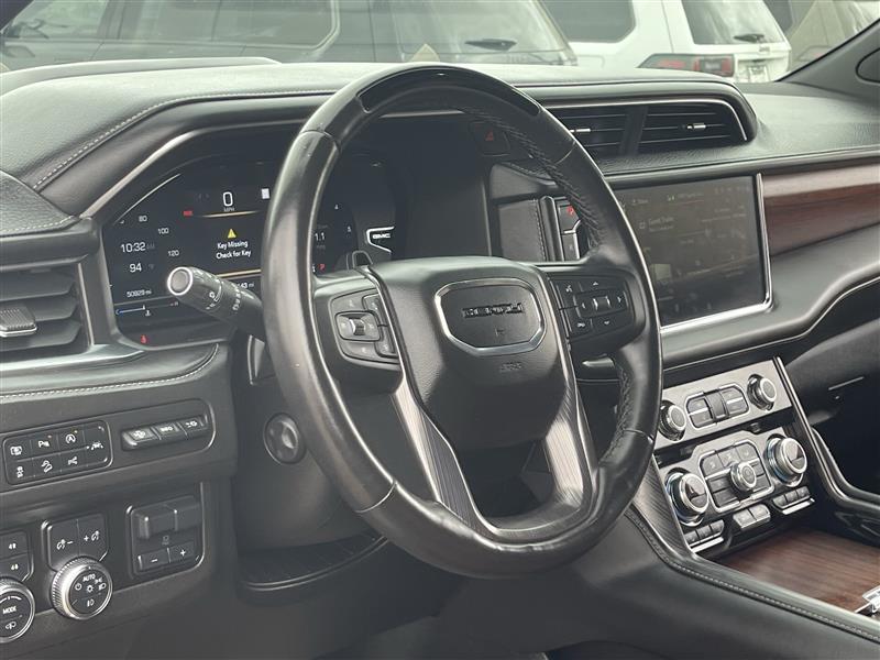 GMC Yukon XL Denali Ultimate 4WD 2023