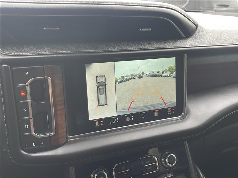 GMC Yukon XL Denali Ultimate 4WD 2023