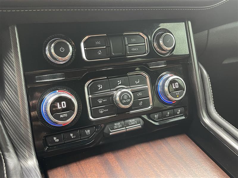 GMC Yukon XL Denali Ultimate 4WD 2023