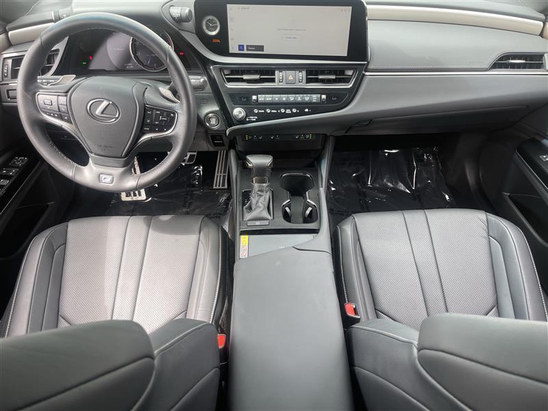 Lexus ES 350 F SPORT 2023