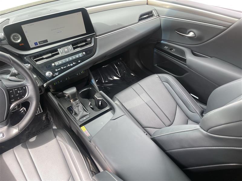 Lexus ES 350 F SPORT 2023