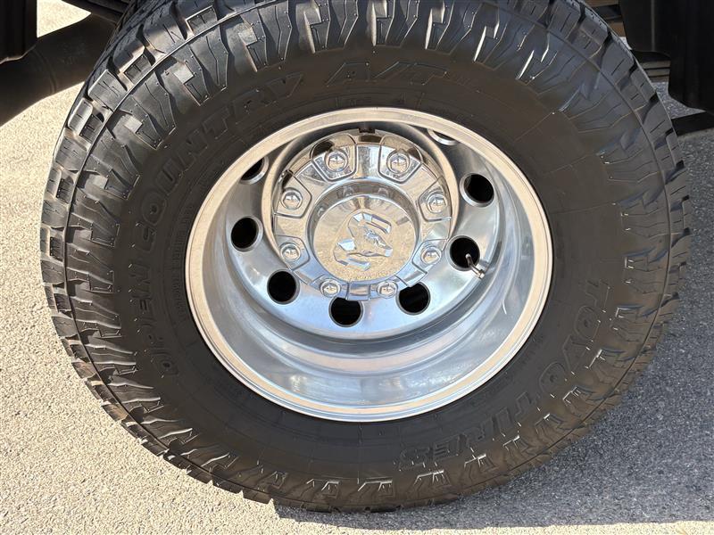 RAM 3500 Big Horn Regular Cab 4WD DRW 2026
