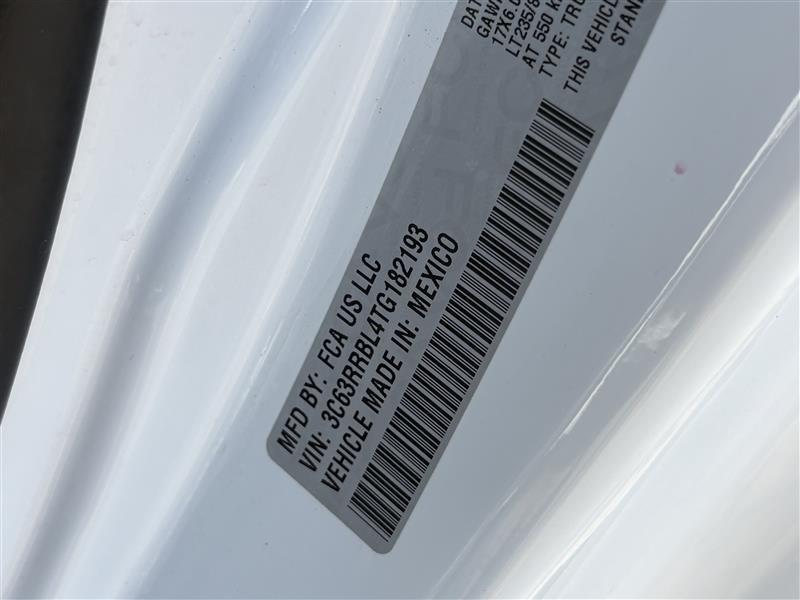 RAM 3500 Big Horn Regular Cab 4WD DRW 2026