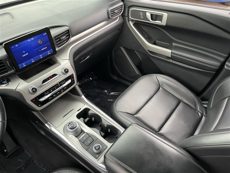 Ford Explorer XLT AWD 2022