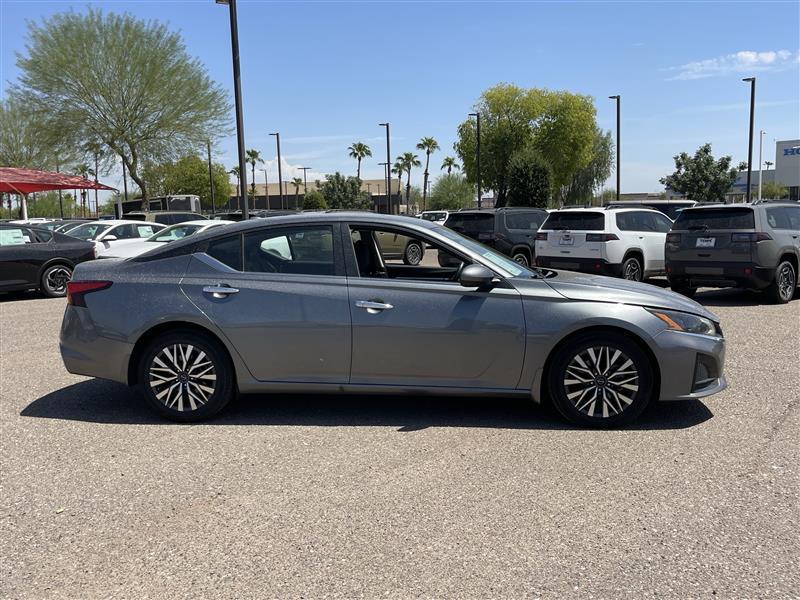 Nissan Altima 2.5 SV 2023