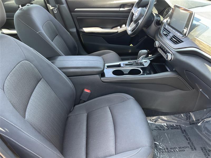 Nissan Altima 2.5 SV 2023