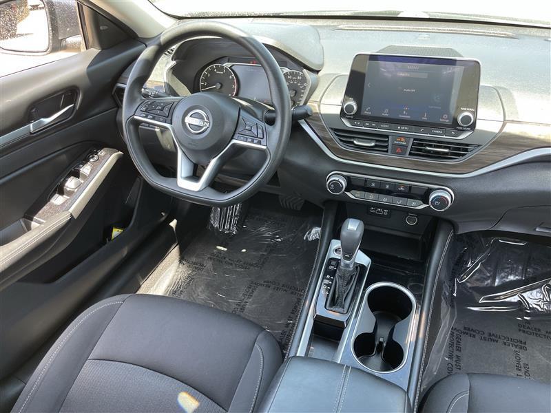Nissan Altima 2.5 SV 2023