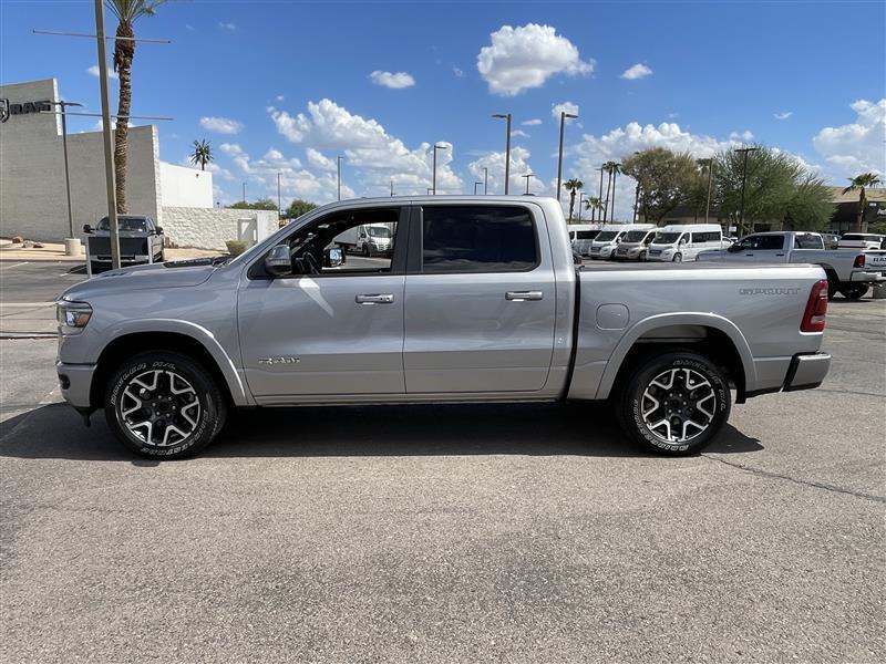 RAM 1500 Laramie Crew Cab SWB 4WD 2022