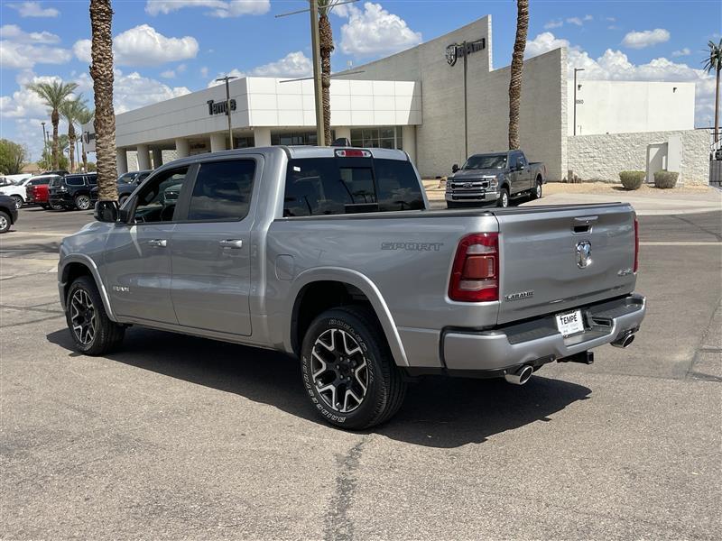 RAM 1500 Laramie Crew Cab SWB 4WD 2022