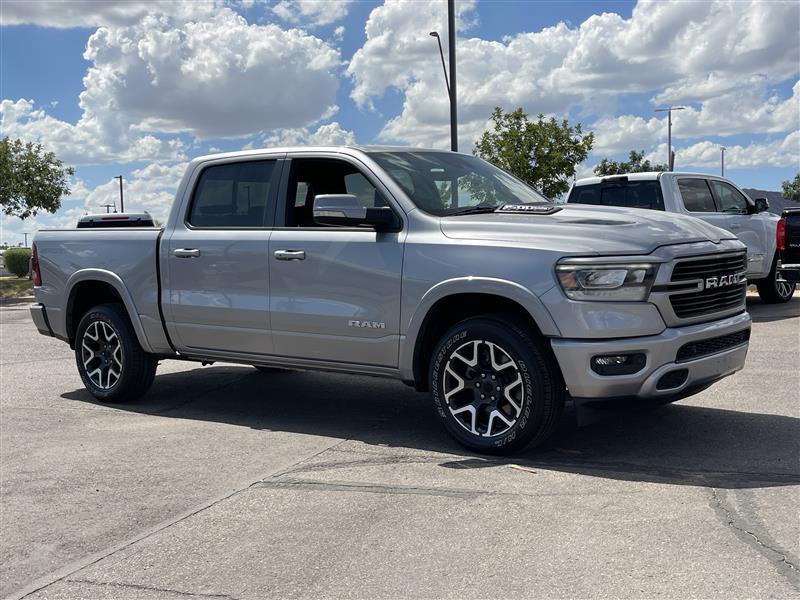 RAM 1500 Laramie Crew Cab SWB 4WD 2022
