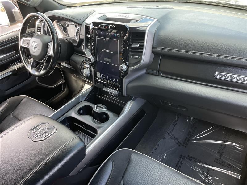RAM 1500 Laramie Crew Cab SWB 4WD 2022