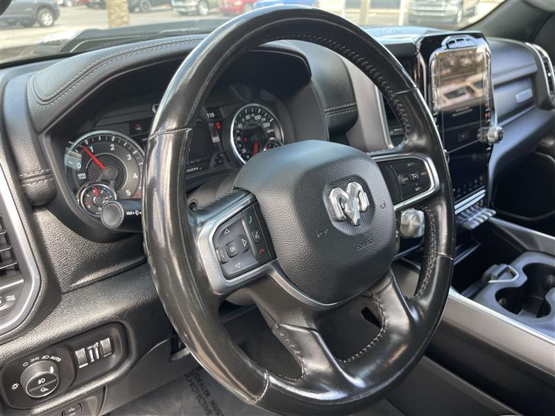 RAM 1500 Laramie Crew Cab SWB 4WD 2022