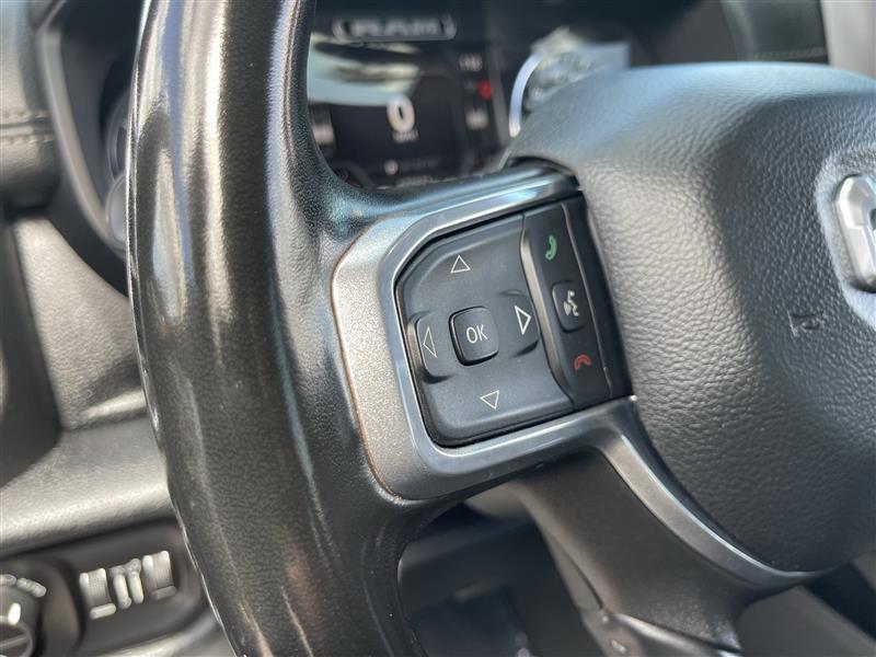 RAM 1500 Laramie Crew Cab SWB 4WD 2022