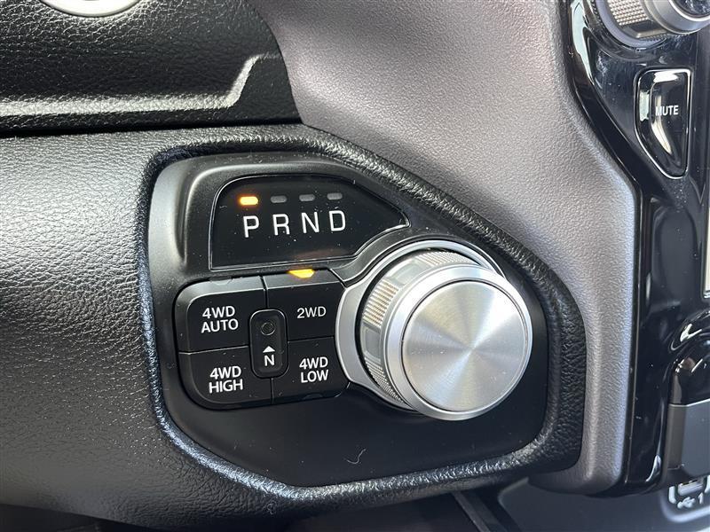 RAM 1500 Laramie Crew Cab SWB 4WD 2022