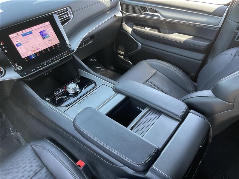 Jeep Wagoneer Series II 4WD 2025