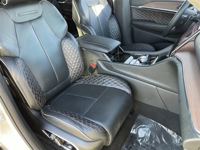 Jeep Grand Cherokee L Summit 4WD 2025