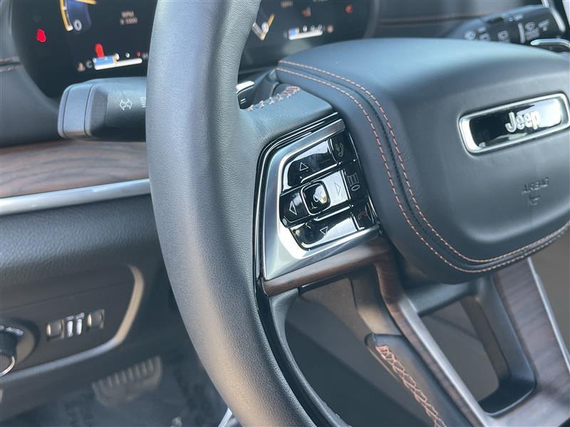 Jeep Grand Cherokee L Summit 4WD 2025