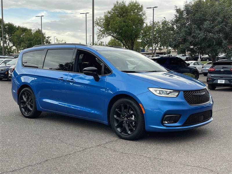 Chrysler Pacifica Limited 2026