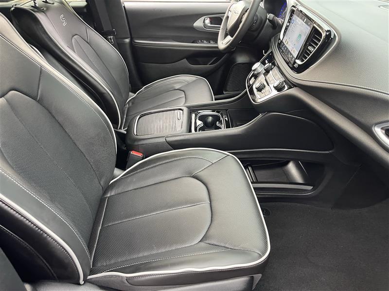 Chrysler Pacifica Limited 2026